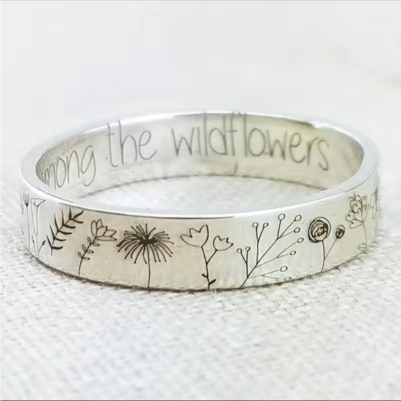 Sterling Silver Boho Wildflower Engraved Ring - Picture 5 of 5